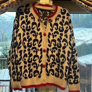 New without tags, XXL animal print decorative sweater. Beautiful